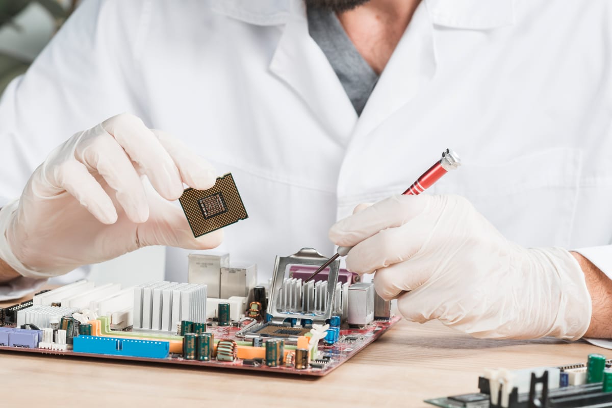 Semiconductor Design Jobs in India Decline by 15% in 2025