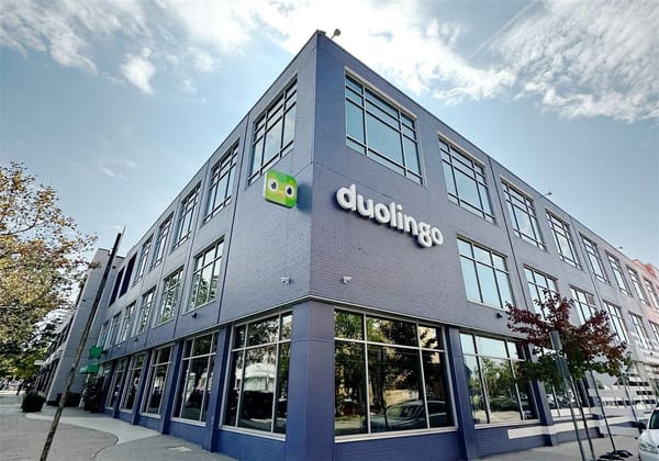 Duolingo Shifts to AI Over Human Contractors