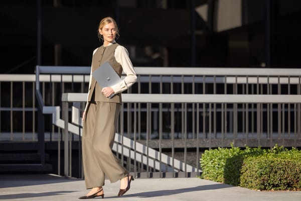 Microsoft Launches Surface Laptop 5G With AI Power and Always Connected Mobility