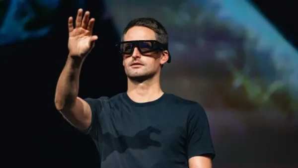 Snap in Talks to Raise $1 Bn for AR Glasses Unit Amid 'Existential' Push